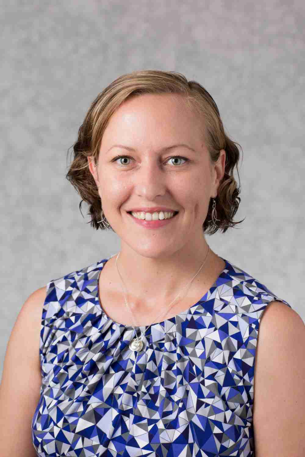 Tessa Jordan, Ph.D. honored with outstanding Academic Advising & Student Services Award